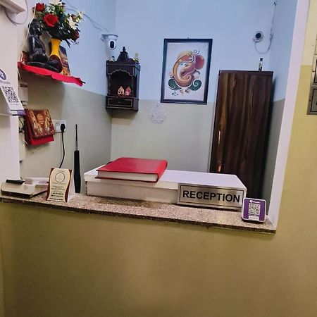 Hotel Mannat Centric - Near Lajpat Nagar Metro New Delhi Extérieur photo