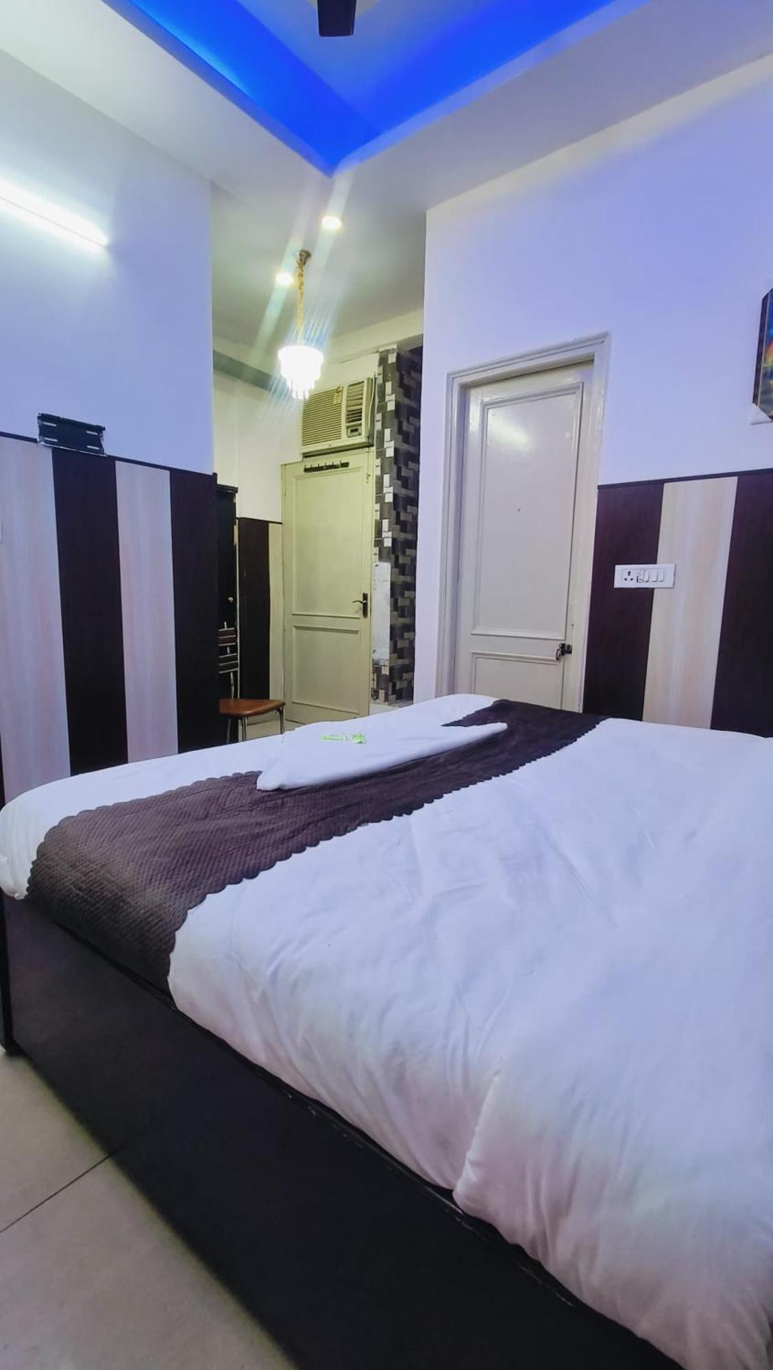 Hotel Mannat Centric - Near Lajpat Nagar Metro New Delhi Extérieur photo